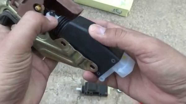 Ремонт дверных замков г. Зеленоград